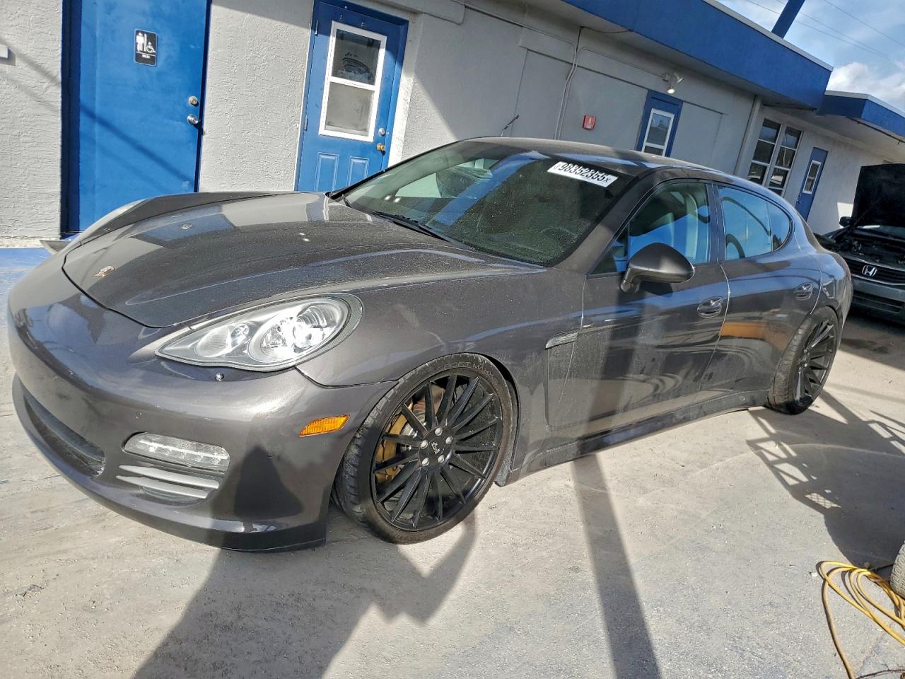 2013 Porsche Panamera VIN WP0AA2A71DL015779 COPART salvage auction — Mechanical, VA - CERTIFICATE OF TITLE (P), sold $2,350 on 2026-01-20 (photo 1)
