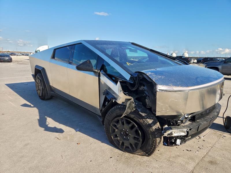 2024 Tesla Cybertruck VIN 7G2CEHEEXRA037888 COPART salvage auction — FRONT END, Other, sold $31,500 on 2026-09-15 (photo 4)
