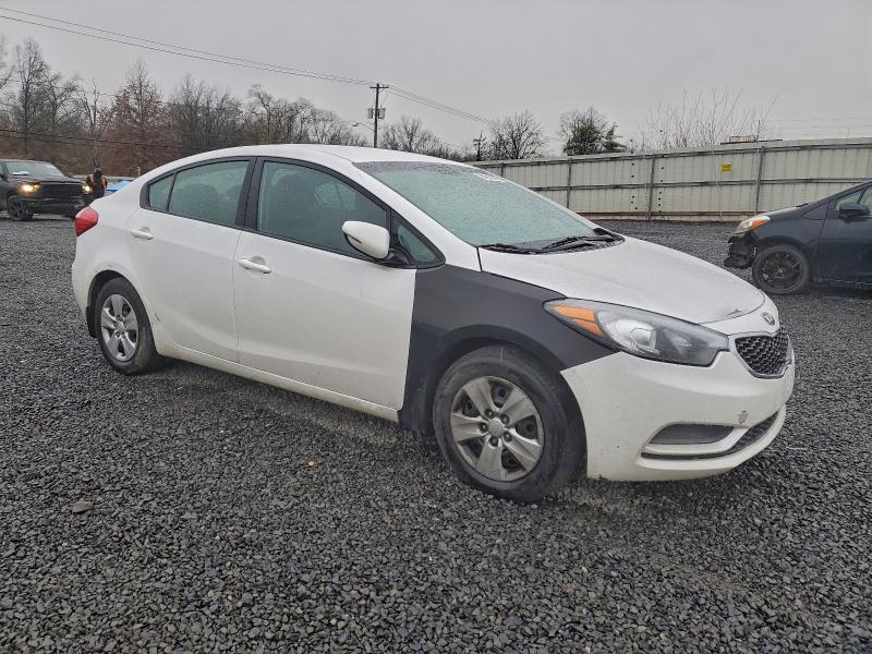 2015 Kia Forte VIN KNAFX4A64F5347131 COPART salvage auction — MECHANICAL, Nj - Cert Of Title-Salvage, sold $650 on 2026-07-28 (photo 4)
