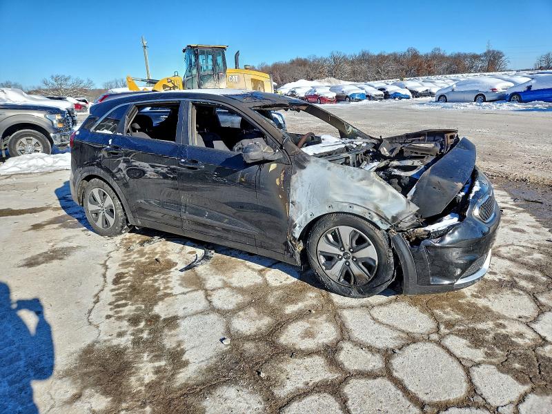2017 Kia Niro VIN KNDCB3LC2H5049407 COPART salvage auction — BURN, WI - JUNKED VEHICLE BILL OF SALE, sold $300 on 2026-07-13 (photo 4)