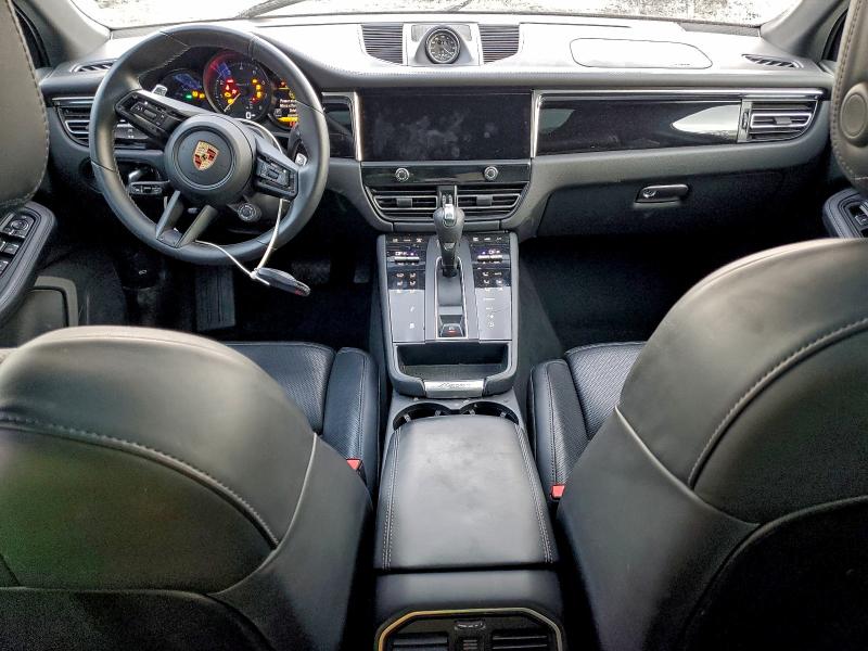 2024 Porsche Macan VIN WP1AA2A54RLB05299 COPART salvage auction — REAR END, Ny - Cert Of Title-Salvage, sold $18,400 on 2026-08-10 (photo 8)
