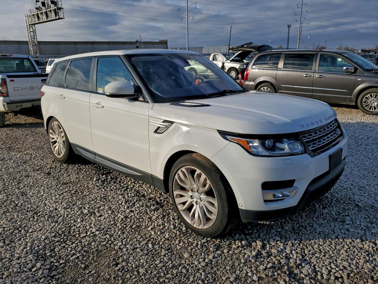 2016 Land Rover Range Rover Sport VIN SALWR2VF1GA546599 COPART salvage auction — Minor Dent/Scratches, OH - CERTIFICATE OF TITLE, sold $575 on 2026-06-30 (photo 4)