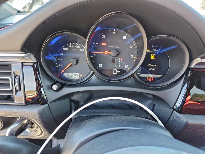 2021 Porsche Macan VIN WP1AA2A59MLB14217 COPART salvage auction — SIDE, Other, sold $100 on 2026-08-13 (photo 9)