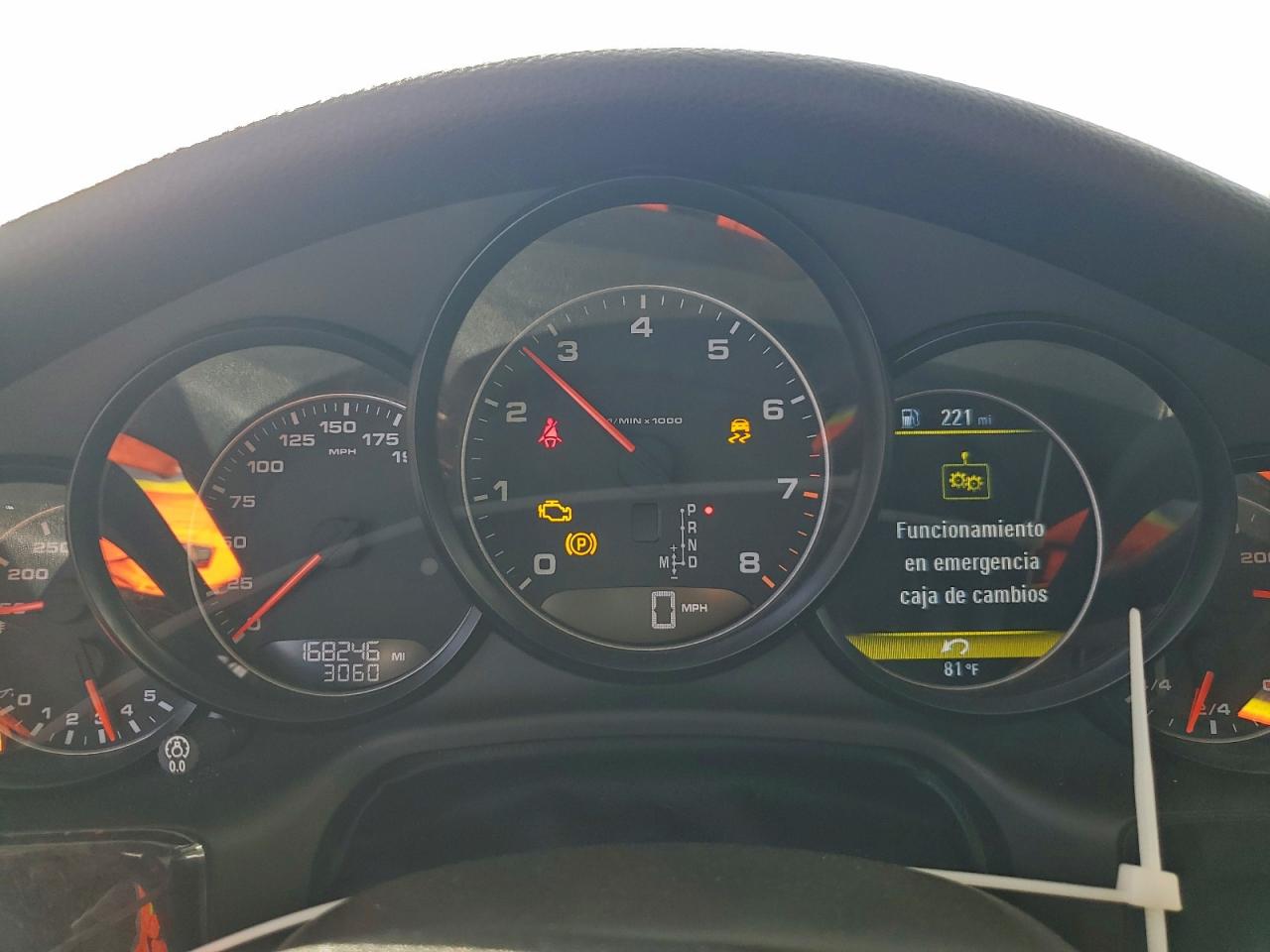 2013 Porsche Panamera VIN WP0AA2A71DL015779 COPART salvage auction — Mechanical, VA - CERTIFICATE OF TITLE (P), sold $2,350 on 2026-01-20 (photo 9)