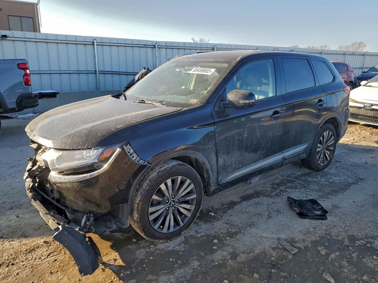 2019 Mitsubishi Outlander VIN JA4AZ3A36KZ044663 COPART salvage auction — Front End, MO - SALVAGE CERTIFICATE OF TITLE, sold $2,100 on 2026-07-07 (photo 1)