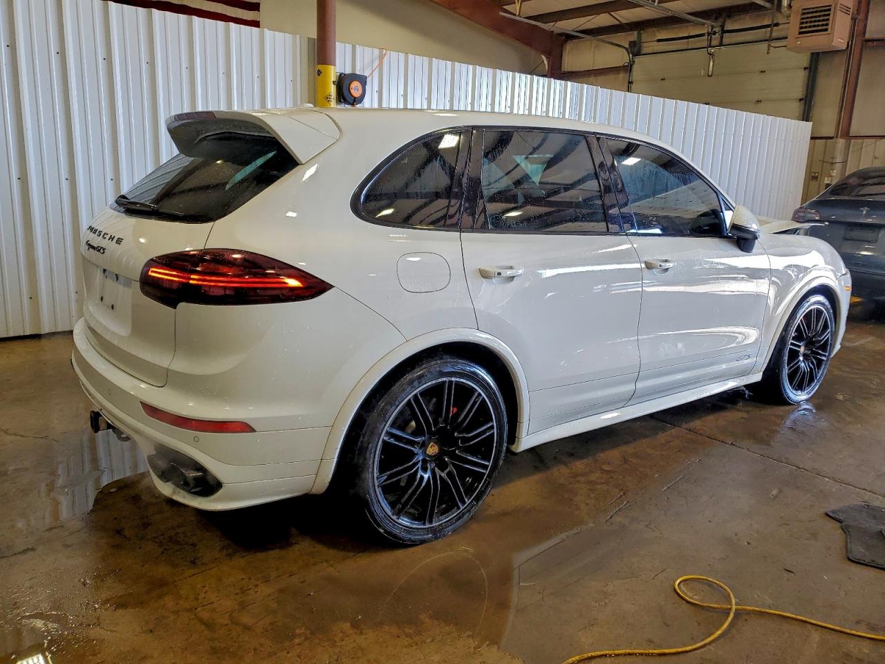 2016 Porsche Cayenne VIN WP1AD2A21GLA79142 COPART salvage auction — Front End, PA - CERTIFICATE OF SALVAGE, sold $8,200 on 2026-01-16 (photo 3)