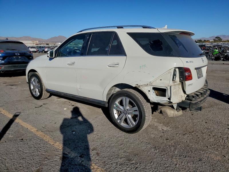 2013 Mercedes-benz M-klasse VIN 4JGDA5HB4DA211781 COPART salvage auction — REAR END, Nv - Salvage Title, sold $3,000 on 2026-07-14 (photo 2)