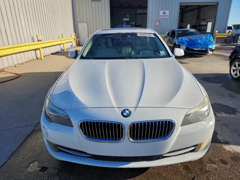 2011 BMW 5er VIN WBAFR1C5XBC743521 COPART salvage auction — VANDALISM, LA - CERT OF TITLE-SALVAGE, sold $1,300 on 2026-07-29 (photo 5)