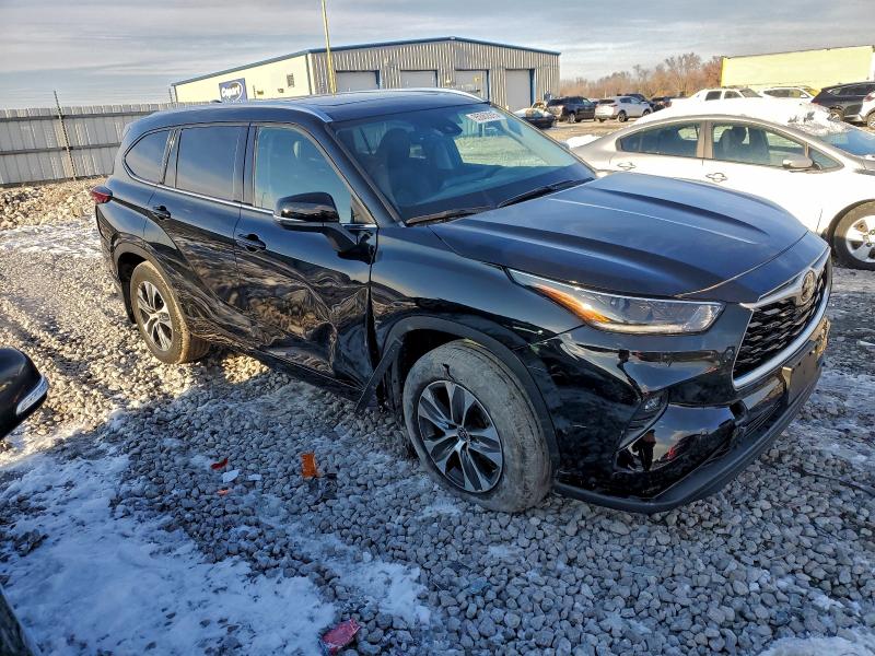2021 Toyota Highlander VIN 5TDHZRBH7MS544871 COPART salvage auction — FRONT END, IL - SALVAGE CERTIFICATE, sold $16,800 on 2026-07-08 (photo 4)