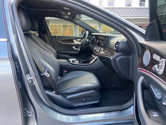 2017 Mercedes-Benz E-Class VIN WDDZF4KBXHA066742 COPART salvage auction — MINOR DENT/SCRATCHES, PA - CERT OF TITLE (P), sold $6,600 on 2024-01-26 (photo 5)