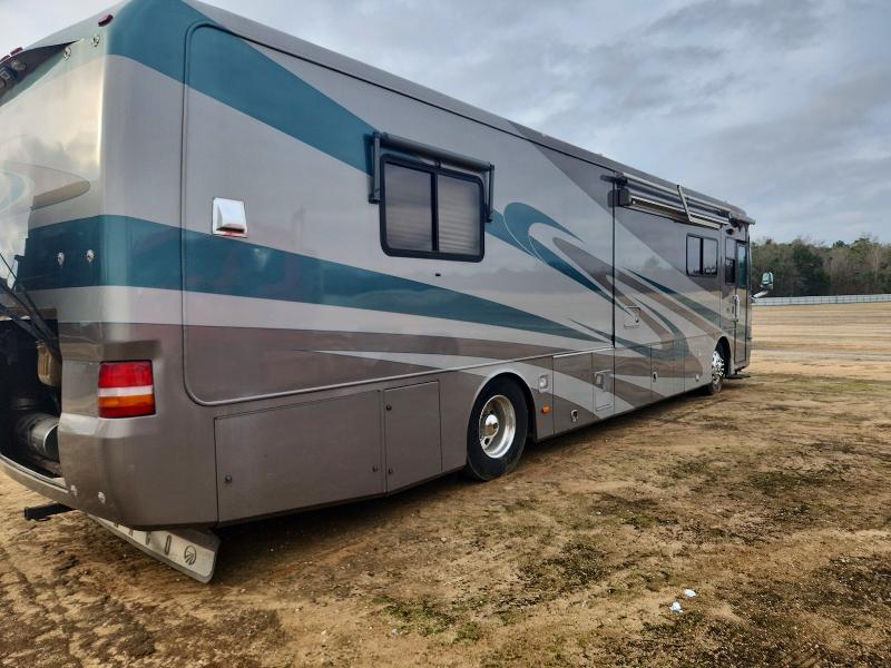 2005 Roadmaster rail All models VIN 1RF43564952036631 COPART salvage auction — SIDE, FL - CERT OF TITLE-SLVG REBLD FLOOD (P), sold $12,500 on 2026-07-27 (photo 4)
