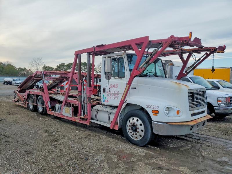 2001 Freightliner Trac/trail VIN 1FVHBGAS71HH26115 COPART salvage auction — MINOR DENT/SCRATCHES, CT, sold $3,000 on 2026-07-28 (photo 1)