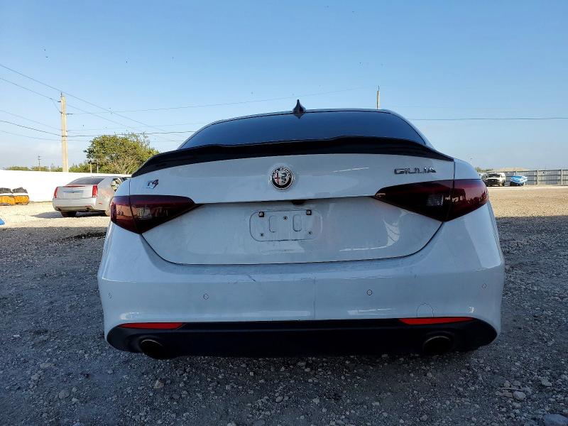 2018 Alfa romeo Giulia VIN ZARFAEDN1J7573529 COPART salvage auction — FRONT END, Fl - Cert Of Title Slvg Rebuildable, sold $2,600 on 2026-07-16 (photo 6)