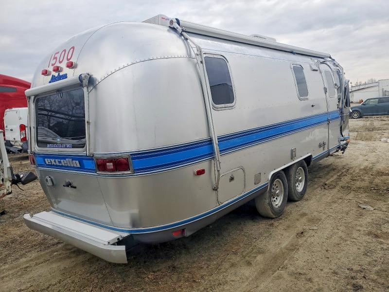 1989 Airstream All models VIN 1STGEAJ2XKJ506780 COPART salvage auction — SIDE, SH, sold $7,300 on 2026-09-08 (photo 4)
