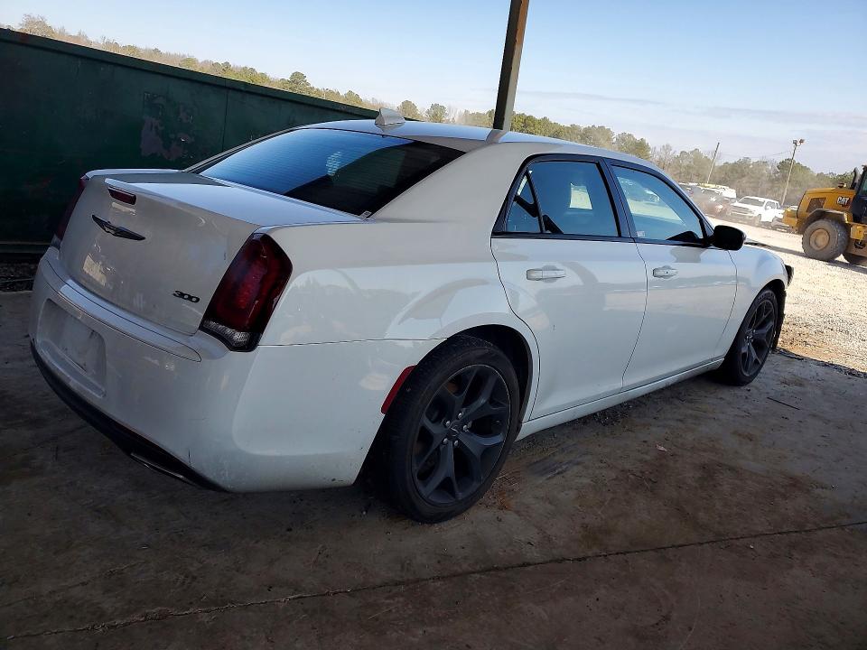 2022 Chrysler 300 VIN 2C3CCAAG4NH236745 COPART salvage auction — FRONT END, Al - Cert Of Title-Salvage Title, sold $5,400 on 2026-07-15 (photo 3)