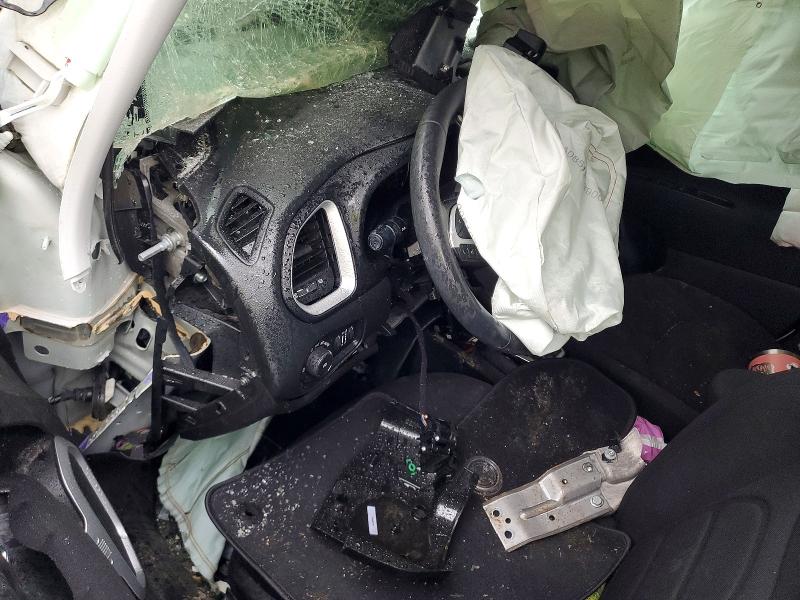 2019 Jeep Renegade VIN ZACNJBB18KPK34014 COPART salvage auction — FRONT END, MI - DEALER ONLY CLEAN TITLE, sold $400 on 2026-07-22 (photo 8)