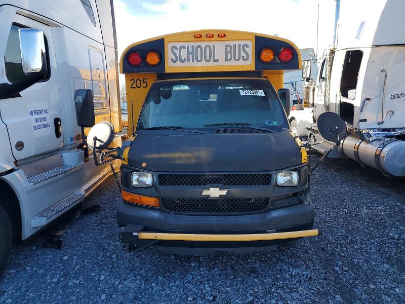 2011 Chev Express VIN 1GB3G3BG8B1174307 COPART salvage auction — NORMAL WEAR, PA - CERT OF TITLE, sold $2,500 on 2026-07-28 (photo 5)
