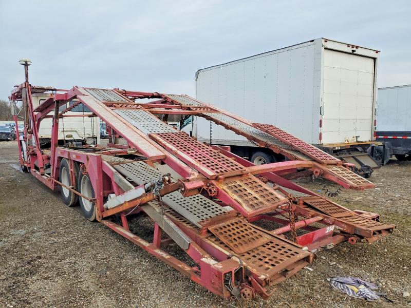 2001 Freightliner Trac/trail VIN 1FVHBGAS71HH26115 COPART salvage auction — MINOR DENT/SCRATCHES, CT, sold $3,000 on 2026-07-28 (photo 3)
