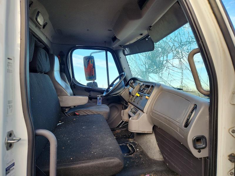 2020 Freightliner All other VIN 1FVACWD23LHLX4834 COPART salvage auction — ALL OVER, ST, sold $1,900 on 2026-07-09 (photo 5)