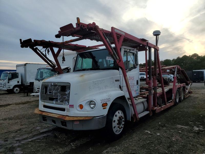 2001 Freightliner Trac/trail VIN 1FVHBGAS71HH26115 COPART salvage auction — MINOR DENT/SCRATCHES, CT, sold $3,000 on 2026-07-28 (photo 2)