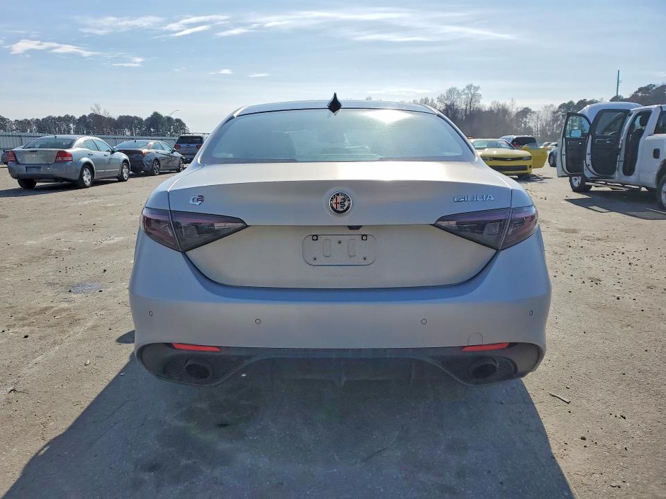 2024 Alfa romeo Giulia VIN ZARFAMBN2R7677584 COPART salvage auction — FRONT END, Nc - Salvage Certificate Of Title, sold $19,200 on 2026-07-07 (photo 6)
