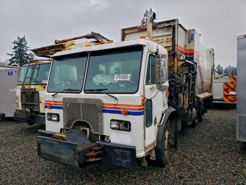 2006 Peterbilt All models VIN 1NPZLD9X46D716710 COPART salvage auction — MINOR DENT/SCRATCHES, FL - CERTIFICATE OF DESTRUCTION, sold $1,400 on 2026-07-31 (photo 2)
