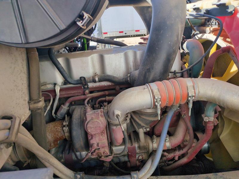 2014 Mack Cxu613 VIN 1M1AW02Y4EM041012 COPART salvage auction — NORMAL WEAR, NM - CERTIFICATE OF TITLE, sold $5,000 on 2026-07-30 (photo 7)