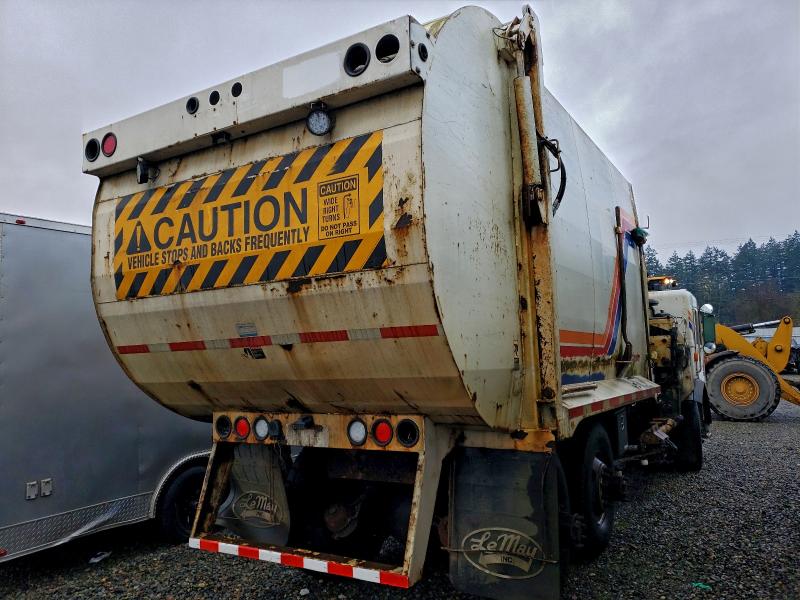 2006 Peterbilt All models VIN 1NPZLD9X46D716710 COPART salvage auction — MINOR DENT/SCRATCHES, FL - CERTIFICATE OF DESTRUCTION, sold $1,400 on 2026-07-31 (photo 4)