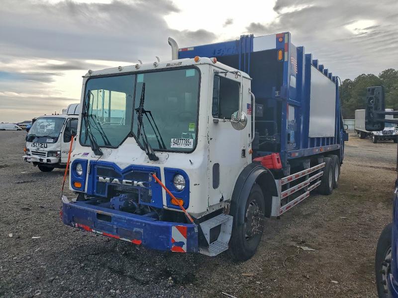 2012 Mack Unknown VIN 1M2AV04C8CM008706 COPART salvage auction — MECHANICAL, CY, sold $1,500 on 2026-07-30 (photo 2)