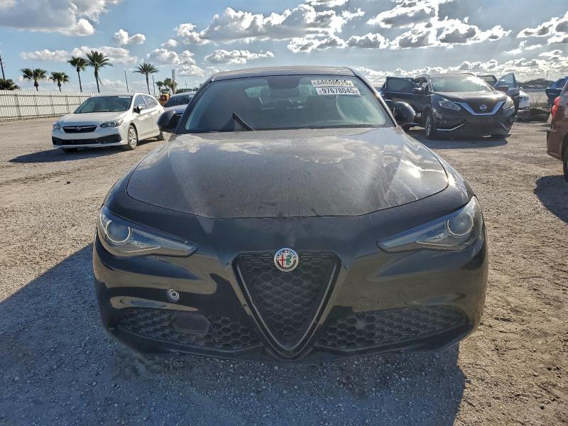 2019 Alfa romeo Giulia VIN ZARFAMAN4K7622772 COPART salvage auction — WATER/FLOOD, Fl - Cert Of Title-Slvg Rebld Flood, sold $4,800 on 2026-07-27 (photo 5)