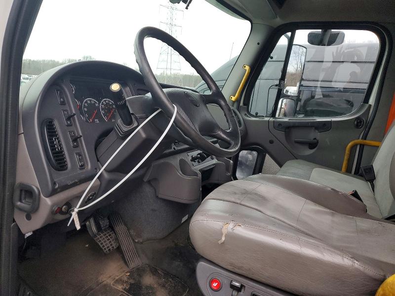 2020 Freightliner All other VIN 3ALHCYD28LDMG5318 COPART salvage auction — MECHANICAL, CT, sold $13,675 on 2026-07-28 (photo 8)