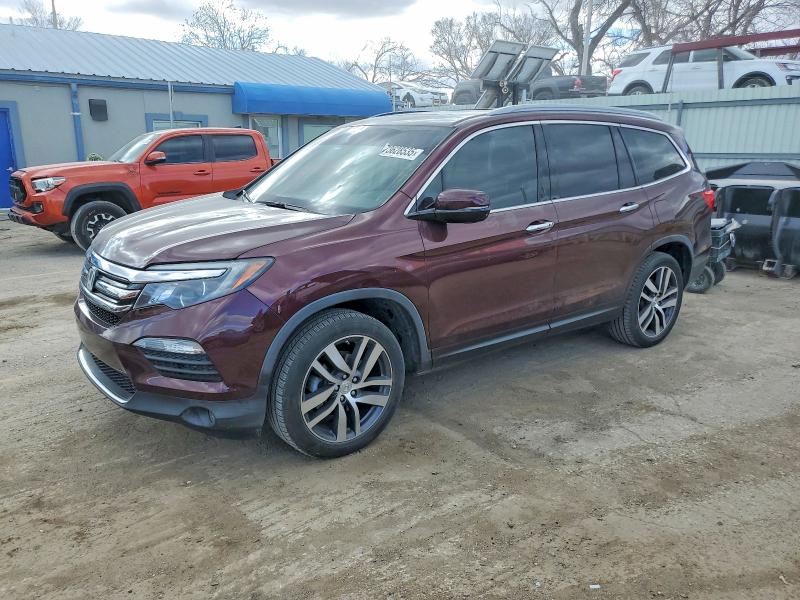 2017 Honda Pilot VIN 5FNYF6H93HB062612 — COPART salvage auction photo