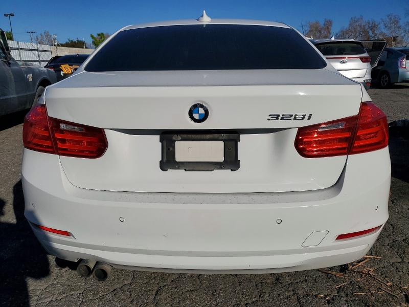 2015 BMW 3 series VIN WBA3C1C53FP854012 COPART salvage auction — MECHANICAL, Ca - Dis/Dlr/Exp Only Clean Title, sold $2,050 on 2026-07-30 (photo 6)