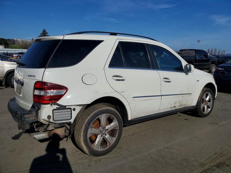 2010 Mercedes-benz M-class VIN 4JGBB2FB6AA612301 COPART salvage auction — REAR END, Ca - Dis/Dlr/Exp Only Clean Title, sold $1,000 on 2026-07-31 (photo 3)