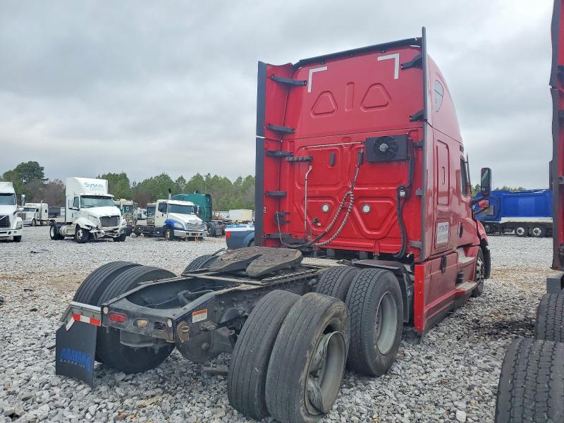 2022 Freightliner All other VIN 3AKJHHDR0NSNB8502 COPART salvage auction — ALL OVER, TN - SALVAGE CERTIFICATE, sold $15,400 on 2026-07-30 (photo 4)