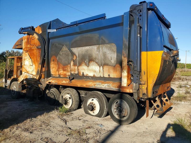 2014 Mack Unknown VIN 1M2AV04C1EM010932 COPART salvage auction — BURN, CD, sold $1,550 on 2026-07-10 (photo 3)