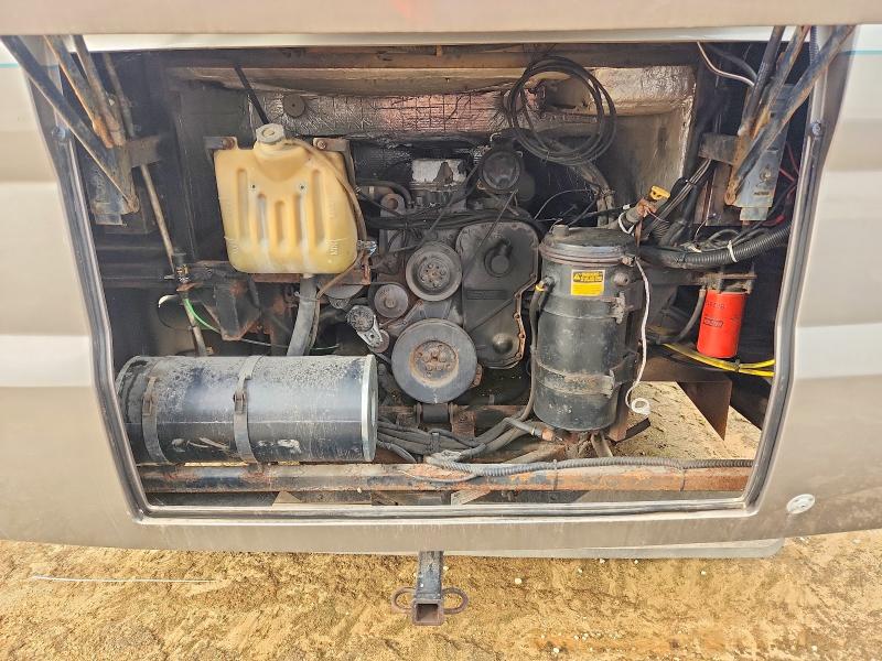 2005 Roadmaster rail All models VIN 1RF43564952036631 COPART salvage auction — SIDE, FL - CERT OF TITLE-SLVG REBLD FLOOD (P), sold $12,500 on 2026-07-27 (photo 7)