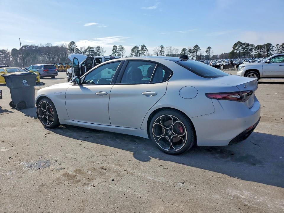 2024 Alfa romeo Giulia VIN ZARFAMBN2R7677584 COPART salvage auction — FRONT END, Nc - Salvage Certificate Of Title, sold $19,200 on 2026-07-07 (photo 2)