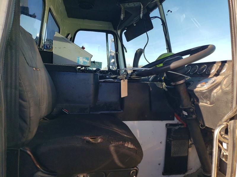 2007 Autocar llc Unknown VIN 5VCDC6MF77H204822 COPART salvage auction — MINOR DENT/SCRATCHES, ID - CERT OF TITLE-JUNK, sold $1,500 on 2026-07-30 (photo 5)