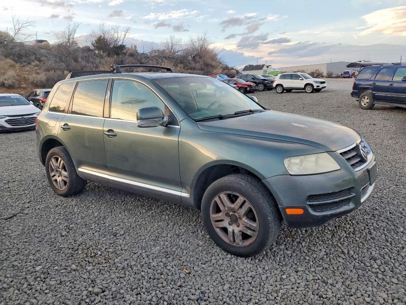 2005 Volkswagen Touareg VIN WVGZM77L25D023831 COPART salvage auction — MINOR DENT/SCRATCHES, Nv - Certificate Of Title, sold $400 on 2026-08-06 (photo 4)