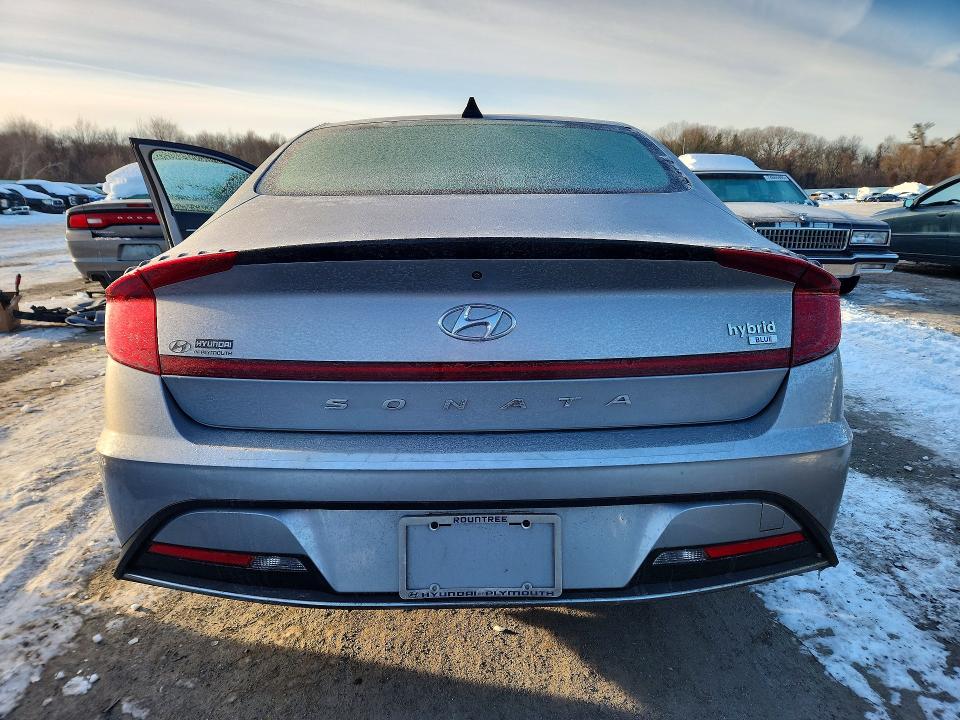 2023 Hyundai Sonata VIN KMHL24JJ2PA059217 COPART salvage auction — MINOR DENT/SCRATCHES, Ma - Certificate Of Title, sold $6,000 on 2026-07-15 (photo 6)
