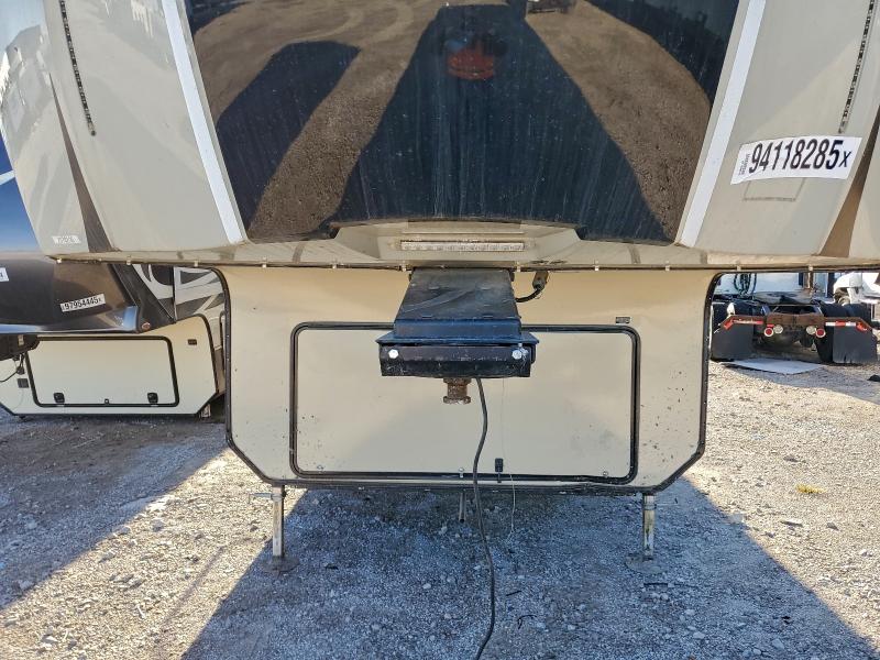 2017 Jayc O fifth wh VIN 1UJCJ0BV2H1RG0165 COPART salvage auction — PARTIAL REPAIR, OK - CERT OF TITLE-SALVAGE, sold $12,700 on 2026-07-29 (photo 7)