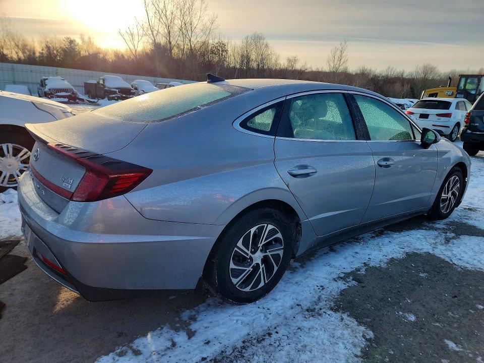 2023 Hyundai Sonata VIN KMHL24JJ2PA059217 COPART salvage auction — MINOR DENT/SCRATCHES, Ma - Certificate Of Title, sold $6,000 on 2026-07-15 (photo 3)