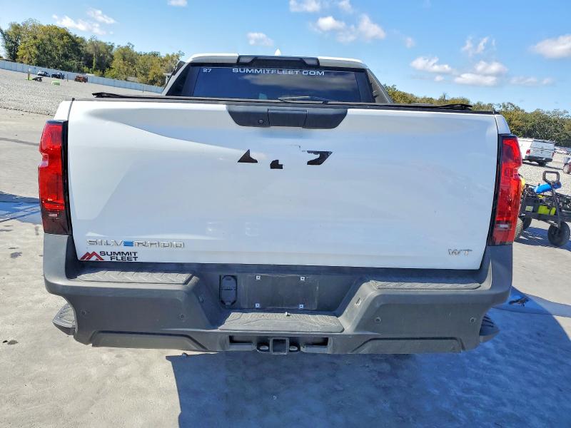 2024 Chevrolet All models VIN 1GC10VEL0RU201729 COPART salvage auction — FRONT END, Ut - Certificate Of Title, sold $16,500 on 2026-07-20 (photo 6)