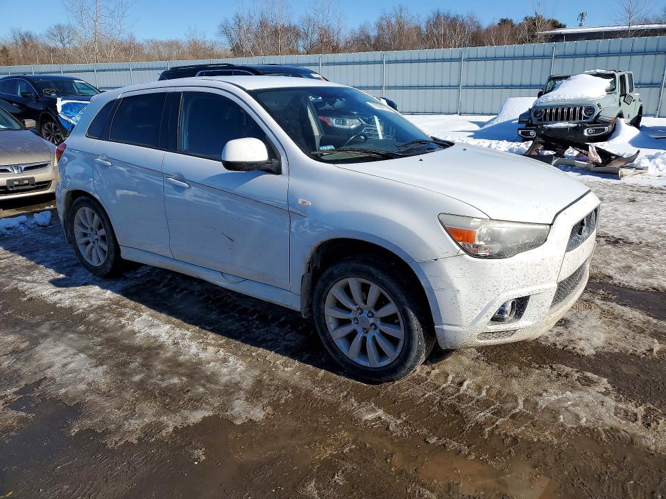 2011 Mitsubishi Outlander VIN JA4AR4AU5BZ005383 COPART salvage auction — BIOHAZARD/CHEMICAL, Ma - Certificate Of Title, sold $900 on 2026-07-22 (photo 4)