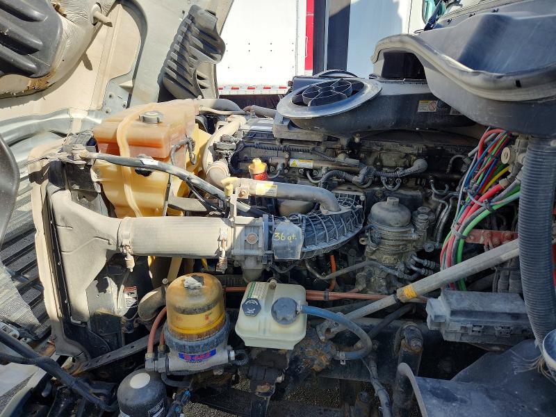 2016 Freightliner All other VIN 1FUBGEDV4GLHC5673 COPART salvage auction — MINOR DENT/SCRATCHES, IN - CERTIFICATE OF TITLE, sold $5,000 on 2026-07-29 (photo 7)