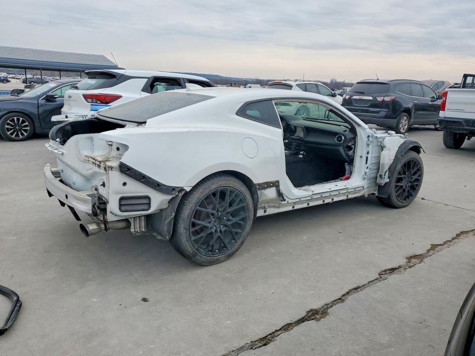 2019 Chevrolet Camaro VIN 1G1FD1RS5K0149623 COPART salvage auction — STRIPPED, Tx - Salvage Vehicle Title, sold $3,450 on 2026-07-02 (photo 3)
