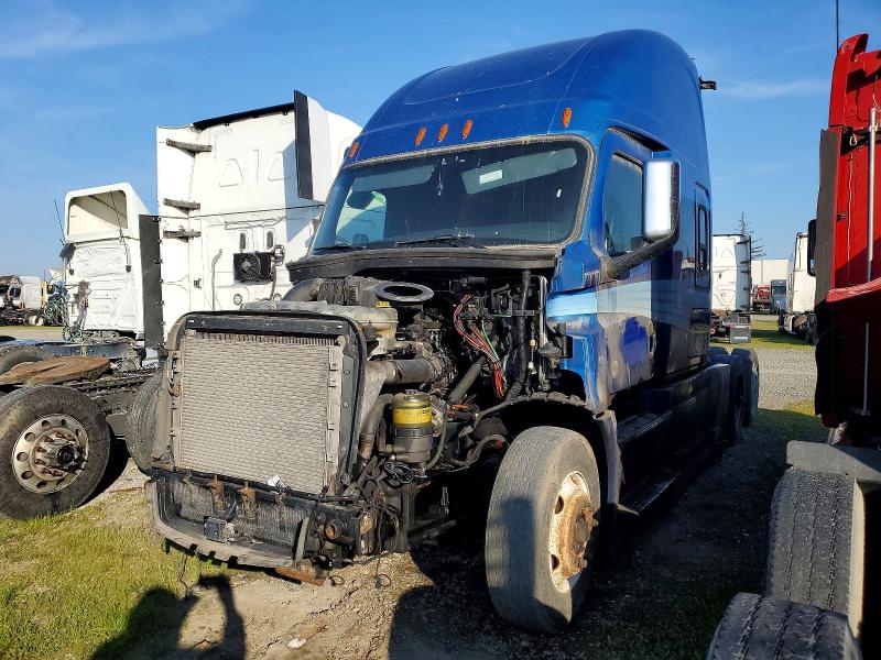 2020 Freightliner Cascadia VIN 1FUJHHDR6LLKS7063 COPART salvage auction — UNDERCARRIAGE, SC, sold $3,875 on 2026-07-09 (photo 2)