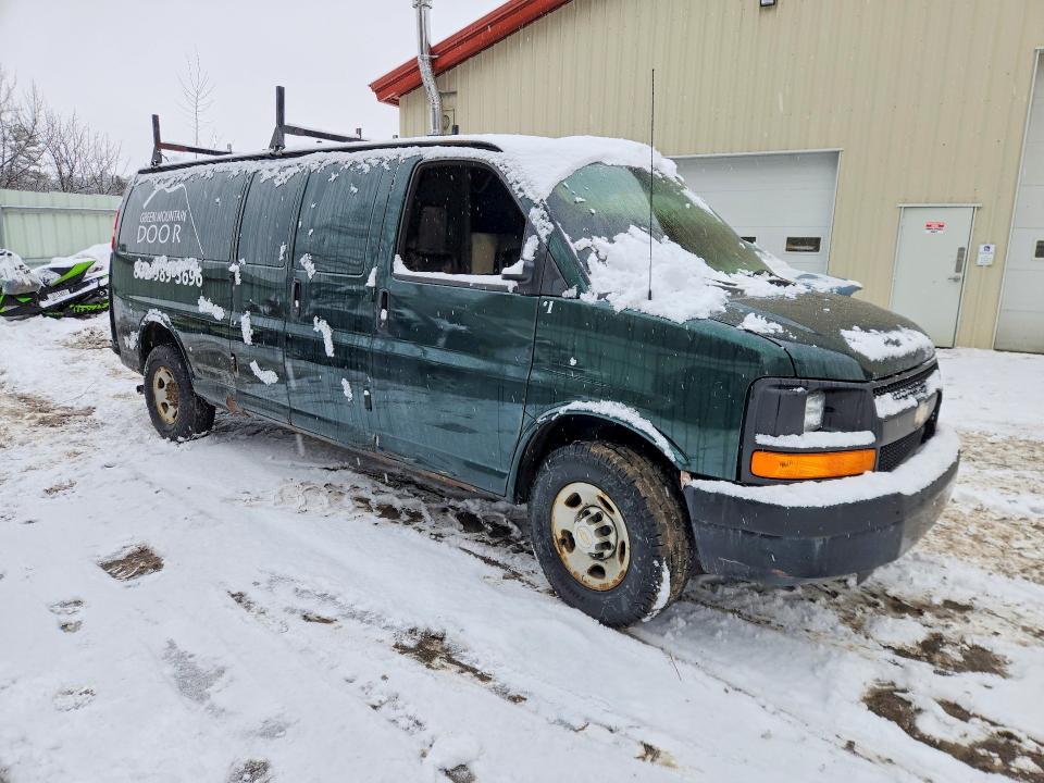 2012 Chev Express VIN 1GCWGGCA8C1200240 COPART salvage auction — INTERIOR BURN, VT - CERT OF TITLE-SALVAGE VEHICLE, sold $989 on 2026-07-20 (photo 4)