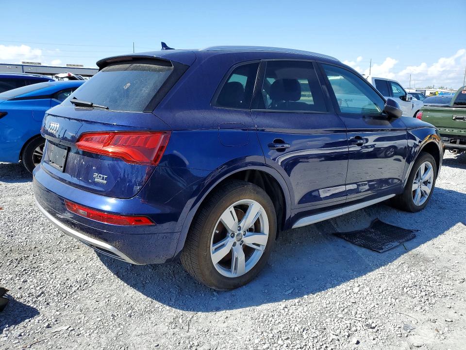 2018 Audi Q5 VIN WA1ANAFY5J2001458 COPART salvage auction — WATER/FLOOD, Fl - Certificate Of Title, sold $5,475 on 2026-07-27 (photo 3)